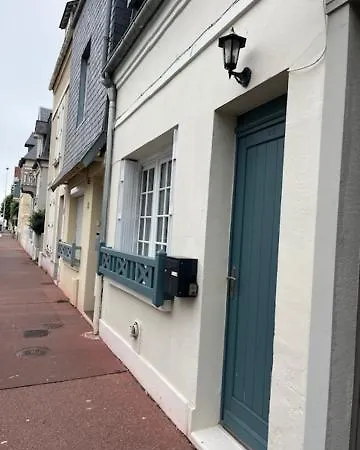Le 19 Mirabeau 펜션 도빌