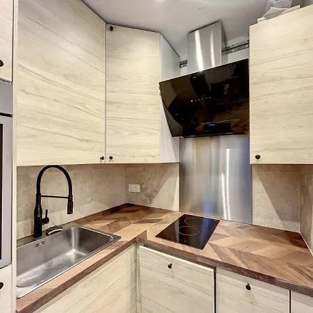 Le 19 Mirabeau بيت للعطل *